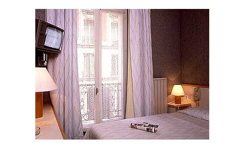 paris hotels champs elysees